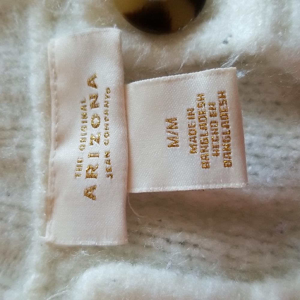 White sweater - Picture 5 of 6